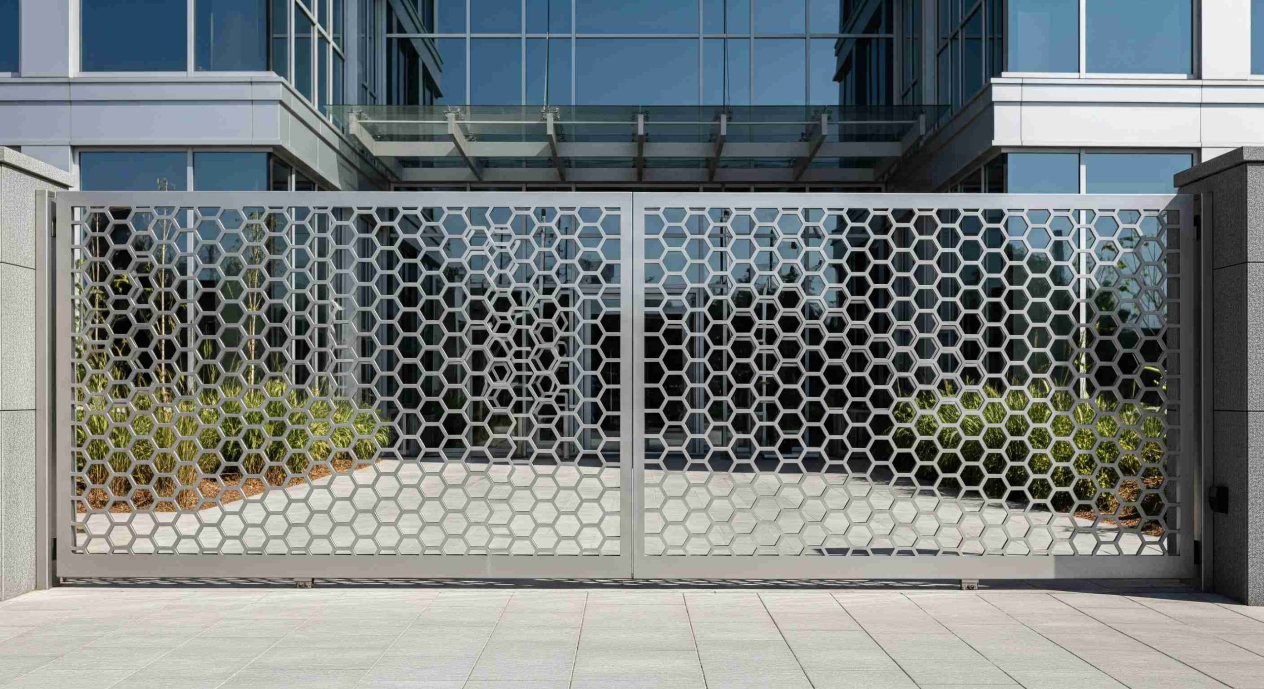 طرح لانه زنبوری درب سی ان سی