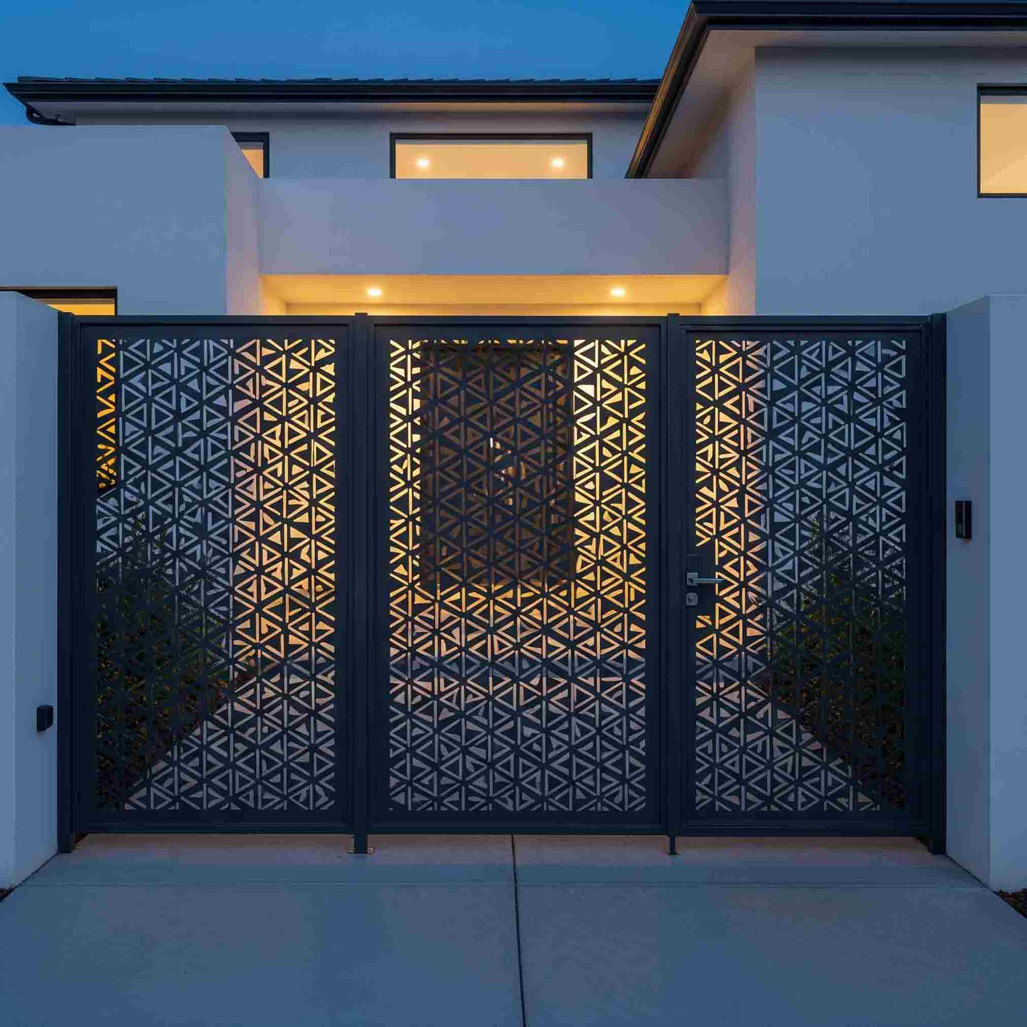 نمونه کار درب سه تکه سی ان سی