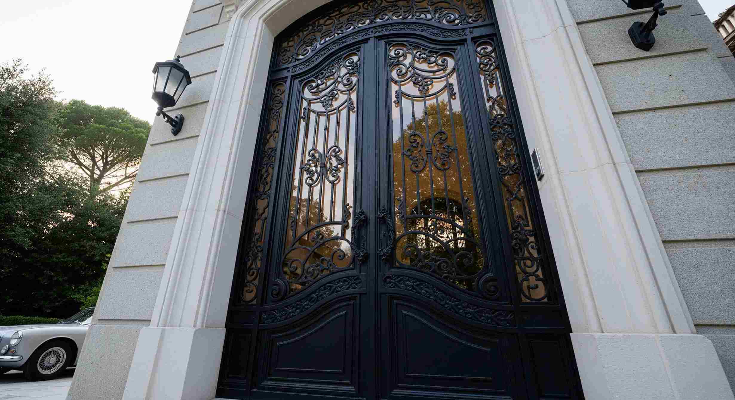 نمونه کار درب فرفورژه فراز درب