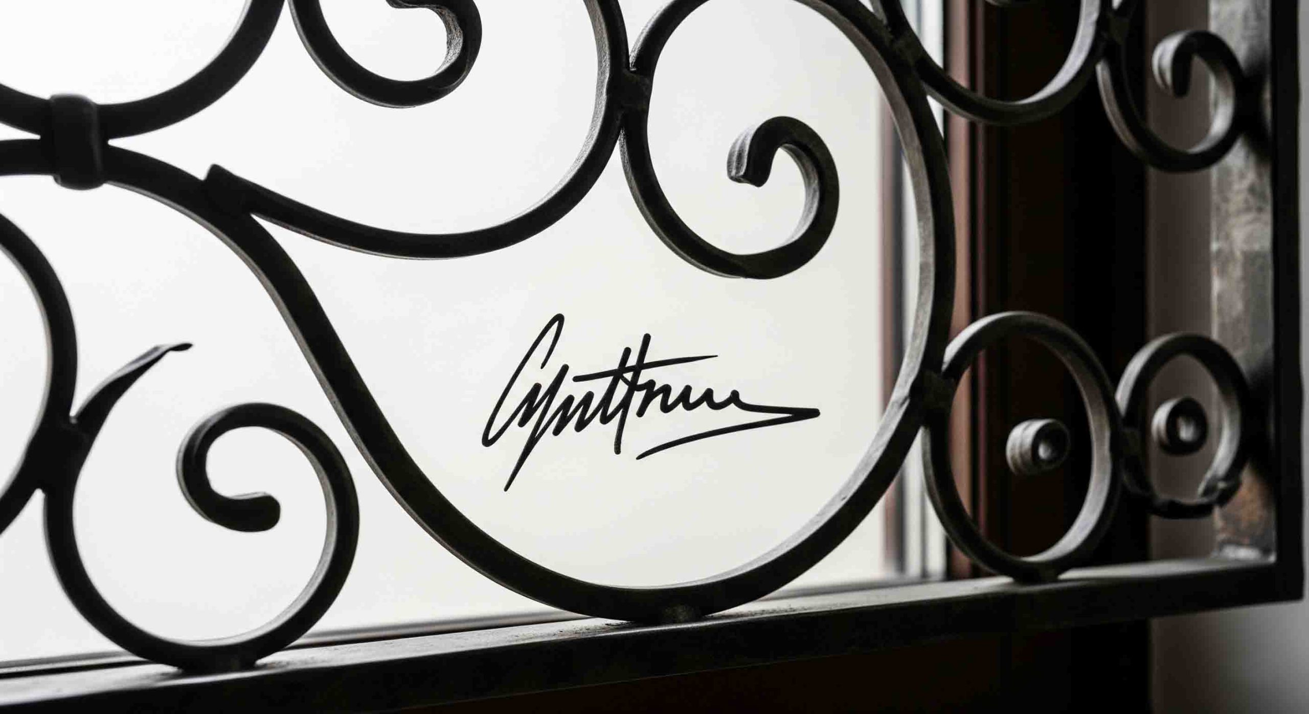 طرح نرده پنجره فرفورژه امضایی