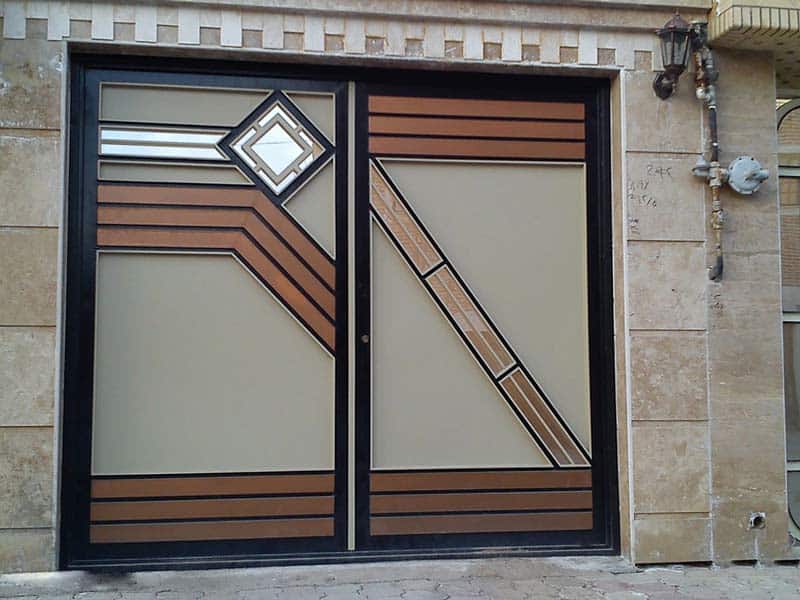درب حیاط کرم قهوه ای